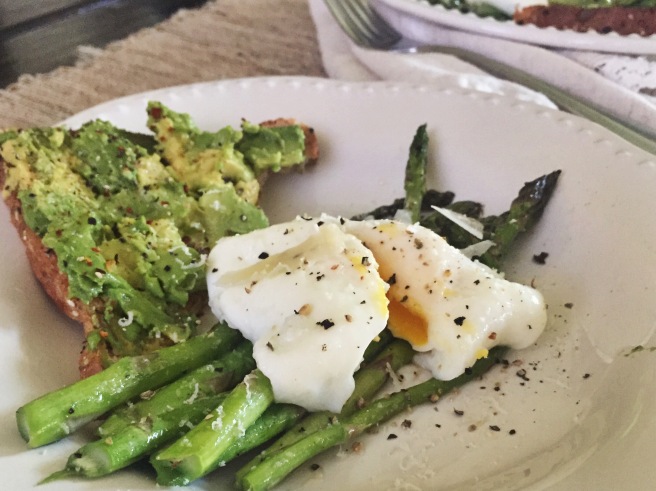 Asparagus with Poached Eggs & Avocado Toast 